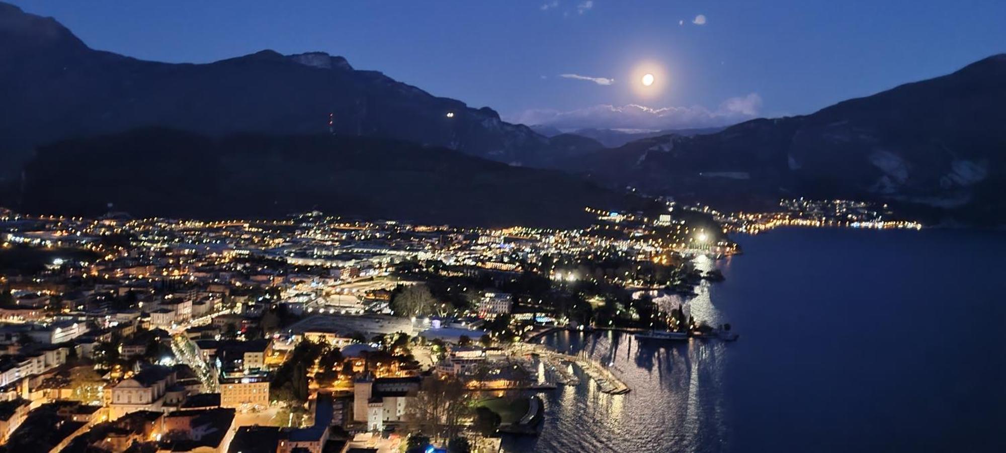 Appartamento Laura Riva del Garda Eksteriør billede